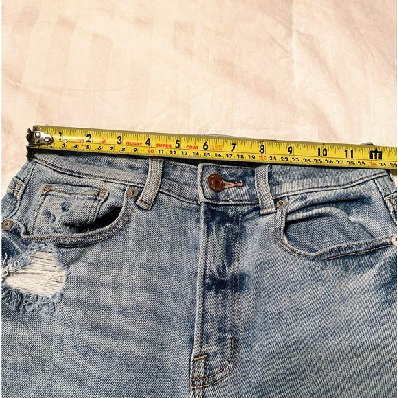 American Eagle size 0 skinny jeans with rips - Picture 7 of 16